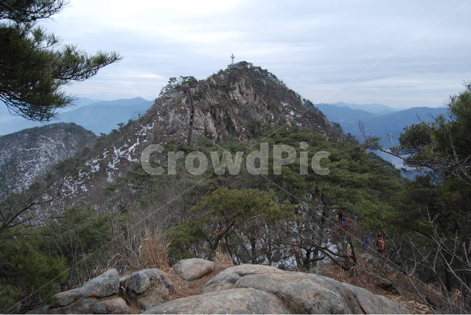 동악산,형제봉,배넘어재,곡성군,등산로,능선,치유,여행,돌,산행,힐링,자연,동행,등산,계절,한국,한국명산,한국등산,풍경,나무,하늘,겨울,계절,winter,season,자연,풍경,nature,landscape,한국자연풍경,한국자연경관,korea nature landscape,slope,경사,outdoors,옥외