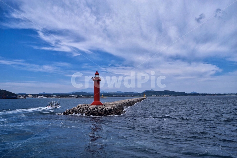 바다,등대,부두,구름,화창한날씨,등대,lighthouse