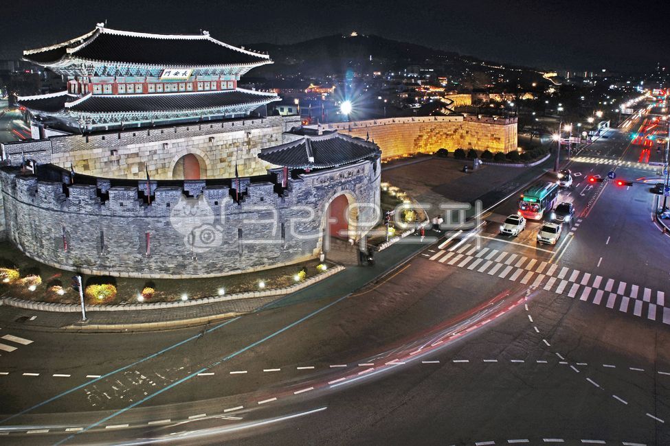 장안문,북문,옹성,수원화성,수원화성야경,수원시,화성,성곽,유네스코세계문화유산
