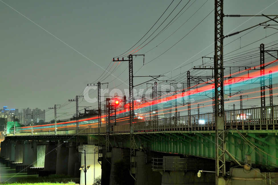 한강철교,기찻길,야경,철길,기차,야경,밤,풍경,nightscape,night,landscape,교통,교통수단,traffic,transportation,railway,철도,rail,레일,train track