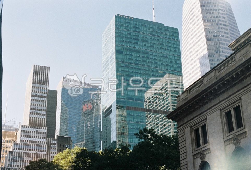 필름,감성,빌딩,city,고층건물,건물,officebuilding,사무실건물,building,중심지,도시,town