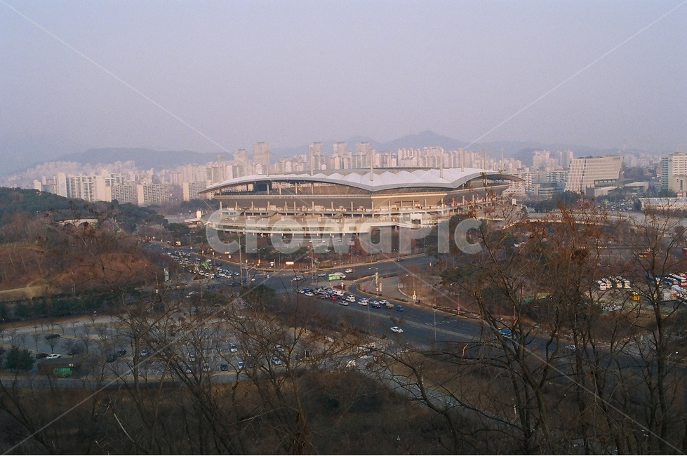 상암,월드컵경기장,겨울,상암월드컵경기장,전경,도시,풍경,city,landscape,한국도시풍경,한국도시경관,korea cityscape,road,도로,nature,자연,경치,outdoors,옥외,intersection,교차로,scenery