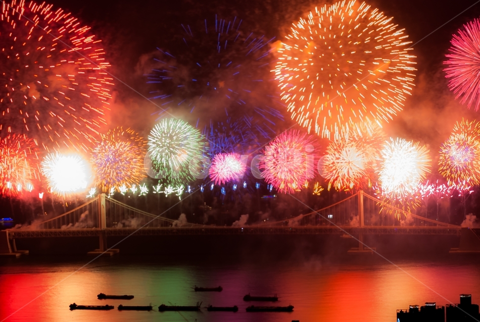 불꽃놀이,폭죽,불꽃축제,축제,fireworks,행사,여행,부산,광안대교,야경,낭만,감성,야경,밤,풍경,nightscape,night,landscape,축제,행사,festival,carnival,event,nature,자연,outdoors,옥외