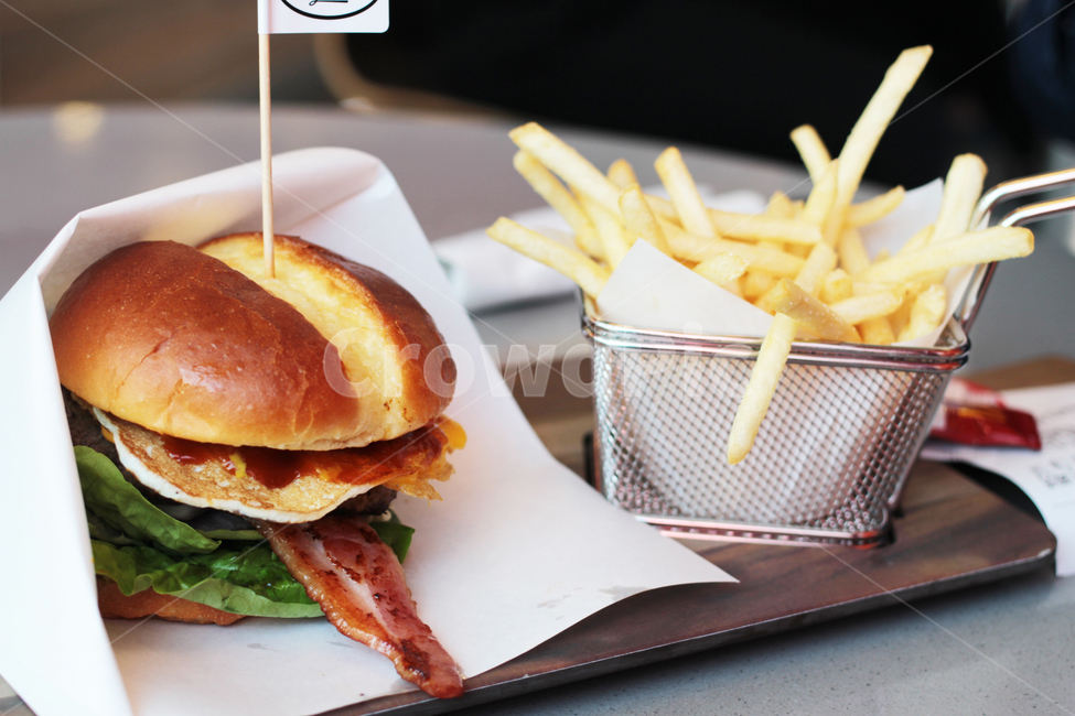 버거,감자튀김,햄버거,음식,frenchfries,hamburgers,anddelicious,food,음식,식재료,요리,food,cook,meal,dishes,food reserves,양식,서양음식,서양요리,western food,western dishes,western meal,western cook