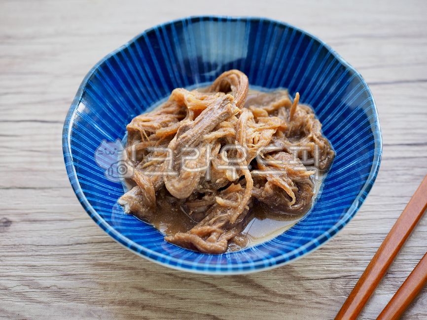 소고기,소고기장조림,장조림,한식,아시아음식,한국음식,밑반찬,간장조림,반찬,단백질,소고기간장조림,쇠고기,음식,저녁식사,고기,소스,간장,배경,식사,요리,소고기요리,beefstew,jangjorim,asianfood,koreanfood,sidedish,protein,beefsoysauce,beef,food,dinner,meat,sauce,soysauce,background,meal,cooking,beefdish