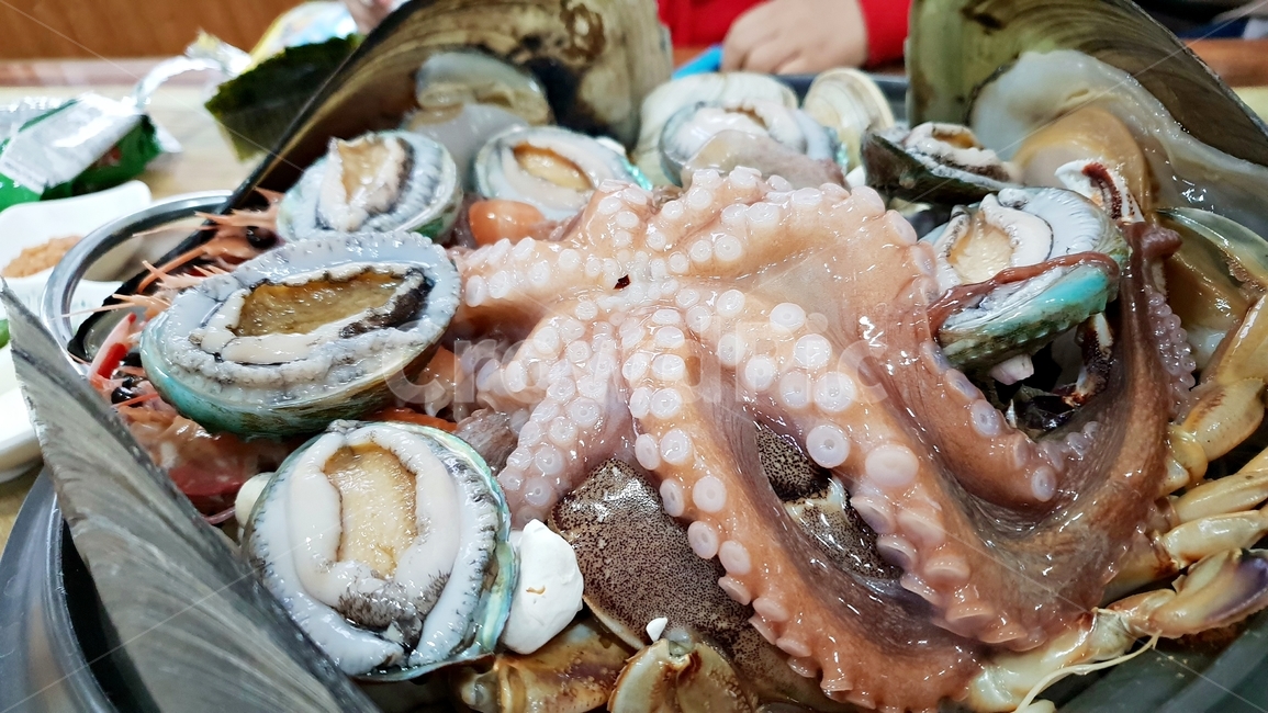해물탕,해물,해산물,음식,식사,푸드,새우,전복,낙지,홍합,조개,푸짐,food,seafood,meal,먹방,맛집,음식,식재료,요리,food,cook,meal,dishes,food reserves,수산물,해산물,fishery products,seafood,한식,한국음식,한국요리,korean food,korean dishes,korean meal,korean cook