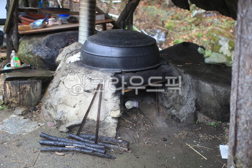 아궁이,솥단지,솥,시골,시골풍경,솥뚜껑