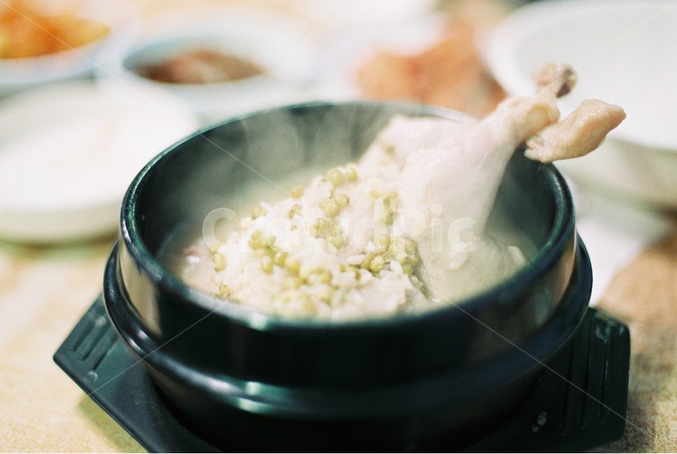 삼계탕,맛집,뚝배기,녹두삼계탕,닭요리,음식,식재료,요리,food,cook,meal,dishes,food reserves,한식,한국음식,한국요리,korean food,korean dishes,korean meal,korean cook