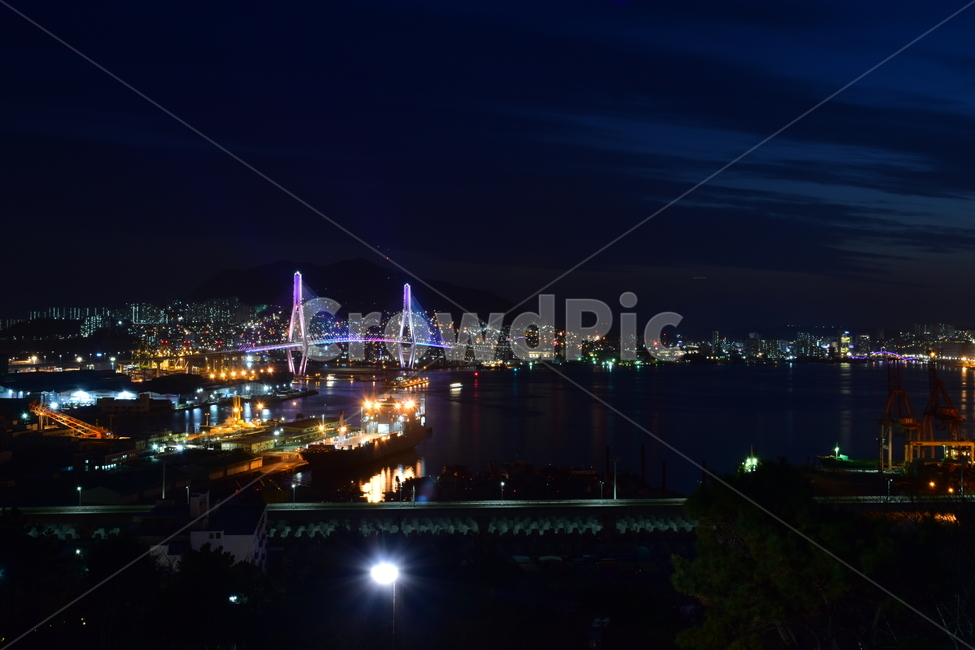 부산항대교,야경,항구,풍경,비경,바다,배,야경,밤,풍경,nightscape,night,landscape,도시,city,한국도시풍경,한국도시경관,korea cityscape,building,건물,metropolis,중심지,시티,town,urban,어반