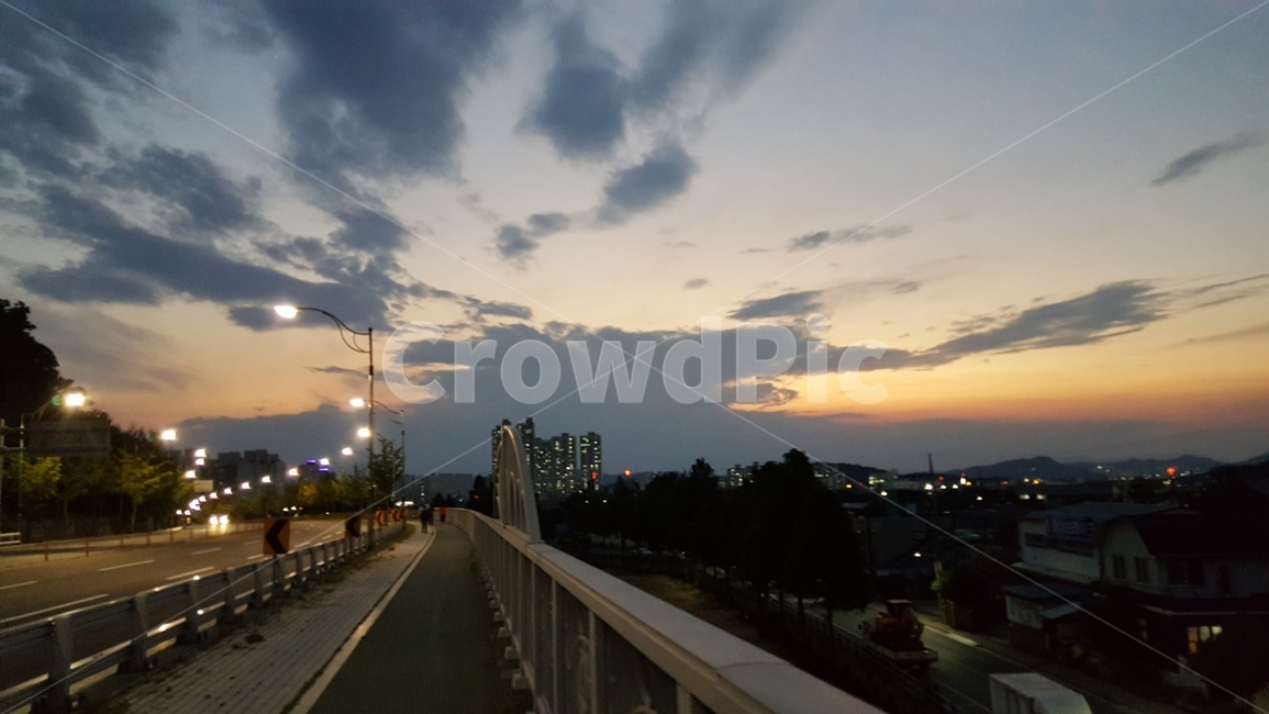 하늘,산책,노을,난간,도로
