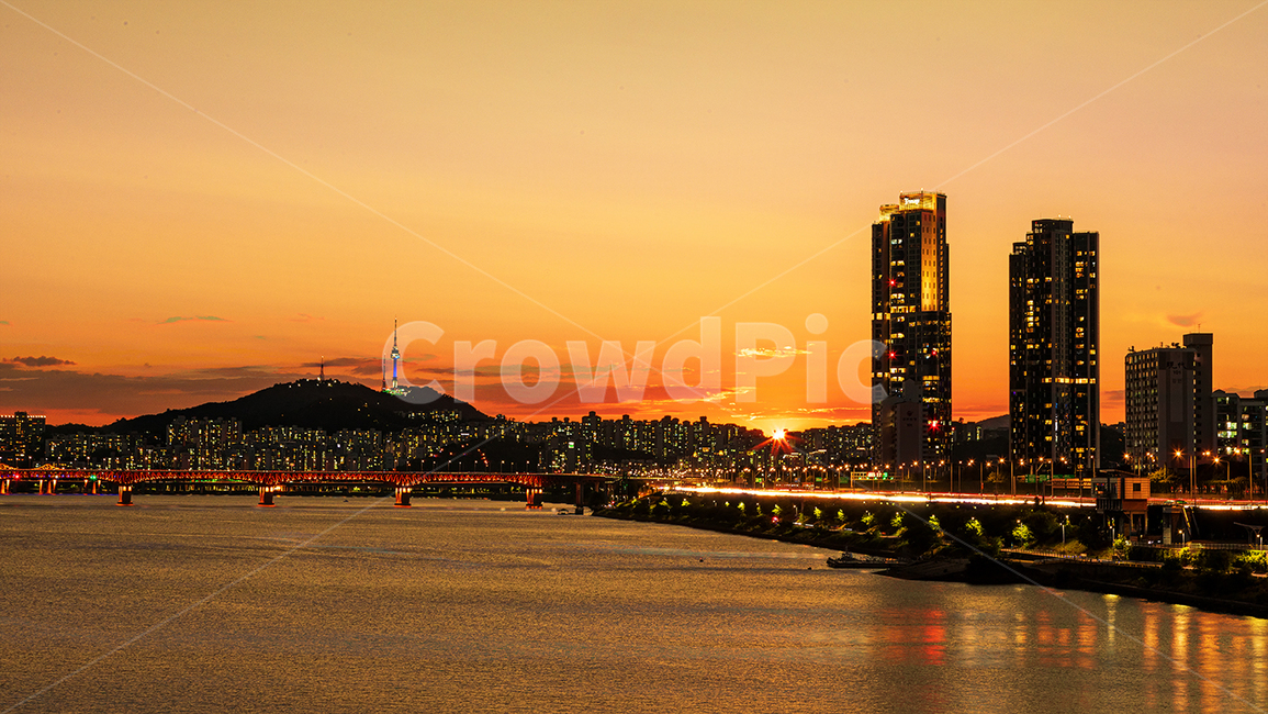 매직아워한강일몰,waterfront,한강남산일몰매직아워,water,magichour,한강에서본남산,성수동트리마제,매직아워,한강야경,강변북로,강변매직아워,저녁노을,nature,자연,도시,풍경,city,landscape,한국도시풍경,한국도시경관,korea cityscape
