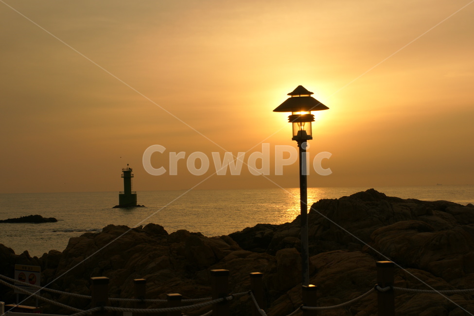 기장,일출,바다,등대,해변,등대,lighthouse,실루엣,그림자,silhouette,shadow