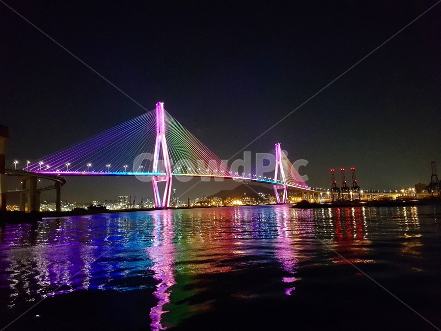 바다,야경,다리,부산,풍경,부산항,야경,밤,풍경,nightscape,night,landscape,건축물,건물외관,exterior,building,structure,architecture,construction,bridge,건물