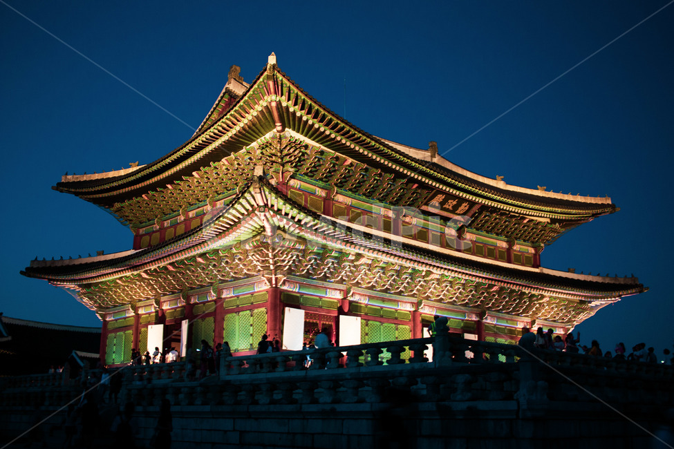 경복궁,광화문,야경,고궁,감성,서울,한국,전통,야경,밤,풍경,nightscape,night,landscape,한국전통,한국문화,korean traditional,korean culture,랜드마크,landmark,tourist attraction,한국랜드마크,한국관광지,한국명소,korea landmark,korea tourist attraction,architecture,건축물,shrine,신사,pagoda,탑,building,건물,worship,예배