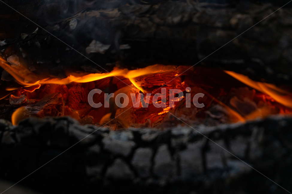 불,모닥불,화염,숯,숯불,fire,wood,night,fireplace,background,stove,summer,camp,nature,starry,campfire,light,hot,bonfire,red,black,flame,burning,bright,orange,burn,star,heat,flaming,firewood