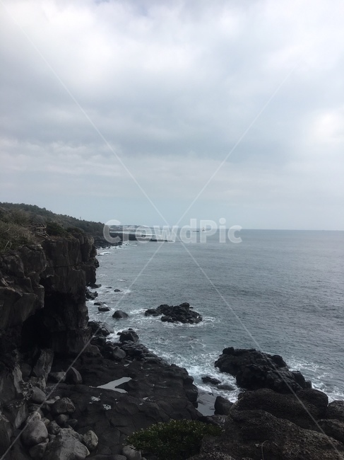 제주도,절벽,바다,바위,하늘,자연,풍경,jeju,sea,wave,bluff,cliff,jejudo,landscape,nature,한국
