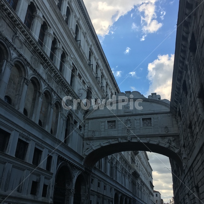 venice,bridge of wailing,bridge,underwater bridge,italy