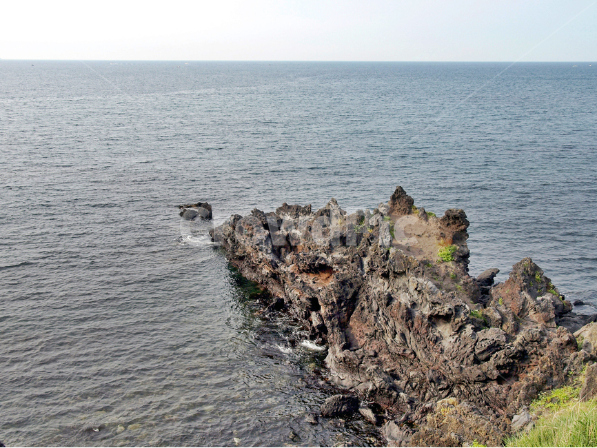 용담해변,서해안로,올레17코스,올레길,제주,바다,기암괴석,현무암,화산석,자연,풍경,nature,landscape,제주도,jeju,jeju island,promontory,곶,outdoors,옥외,cliff,낭떠러지
