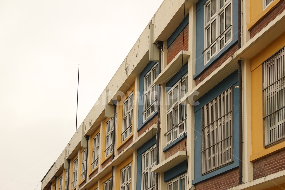 건물,학교,감성,알록달록,색감,창문,건축물,건물외관,exterior,building,structure,architecture,construction