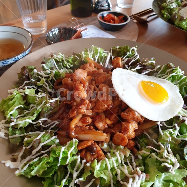 플레이팅,맛집,써니사이드업,덮밥,닭고기덮밥,닭고기,sunnysideup,lunch,topping