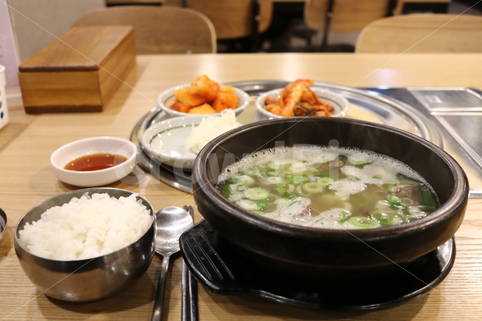 한식,밥,국,국밥,곰탕,나주곰탕,공기밥,식사,rice,음식,식재료,요리,food,cook,meal,dishes,food reserves,한식,한국음식,한국요리,korean food,korean dishes,korean meal,korean cook
