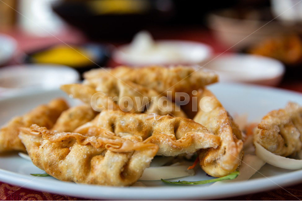 튀긴만두,만두,중국음식,군만두,간식,별미,음식,식재료,요리,food,cook,meal,dishes,food reserves,중식,중국음식,중화요리,chinese food,chinese dishes,chinese meal,chinese cook