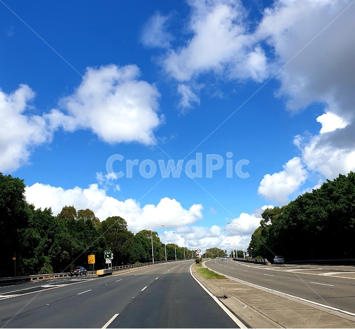 맑은하늘,맑은날씨,맑은도로,하늘도로,하늘,자연,풍경,nature,landscape,road,도로,freeway,고속 도로,highway,고속도로