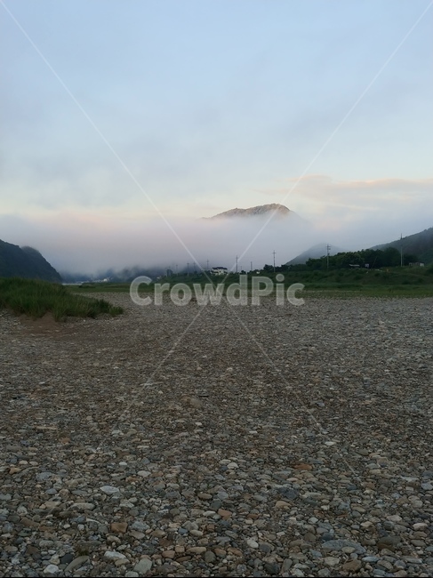 mountain,riverside riverside fog,nature,Fog,Pebble