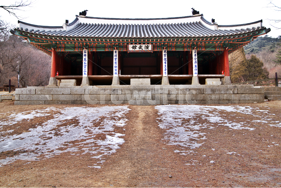 연무관,무술,무도,남한산성,연병관,고건축,조선시대,군사훈련,지휘소,주련,겨울,계절,winter,season,한국전통,한국문화,korean traditional,korean culture,건축물,건물외관,exterior,building,structure,architecture,construction