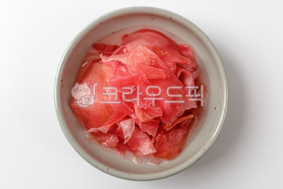 초생강,생강,식초,베니쇼가,절임,초절임,생강초절임,양념,일본음식,일본문화,음식,식사,식품,식료품,재료,식재료,음식재료,클로즈업,달콤한,매콤한,새콤한