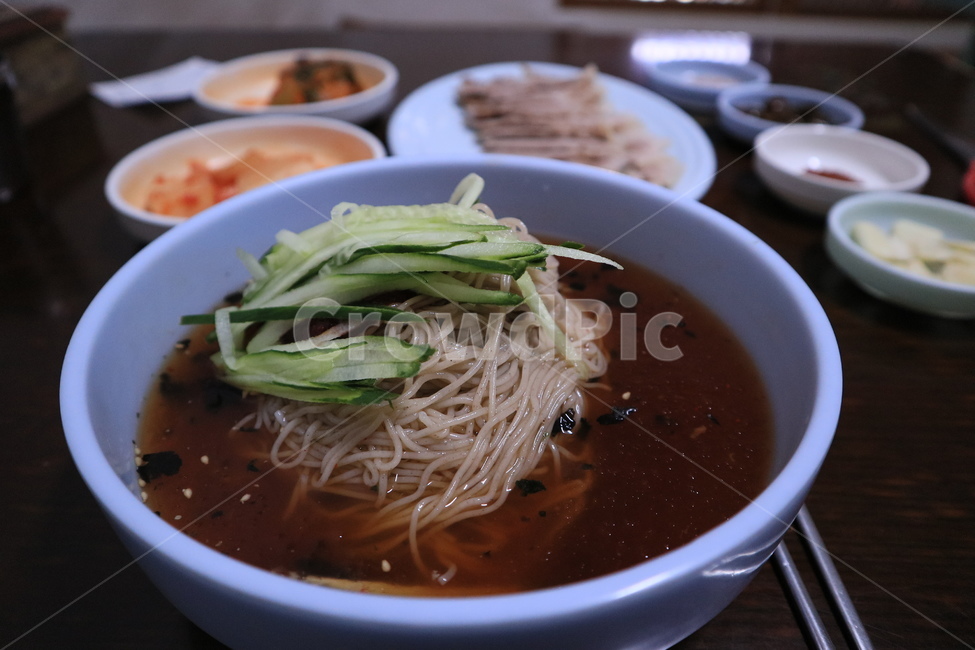 막국수,메밀국수,비빔국수,비빔면,양념,양념장,오이,계란,달걀,국수,noodle,음식,food,한국음식,식재료,요리,cook,meal,dishes,foodreserves,음식,식재료,요리,food,cook,meal,dishes,food reserves,면류,면요리,noodles