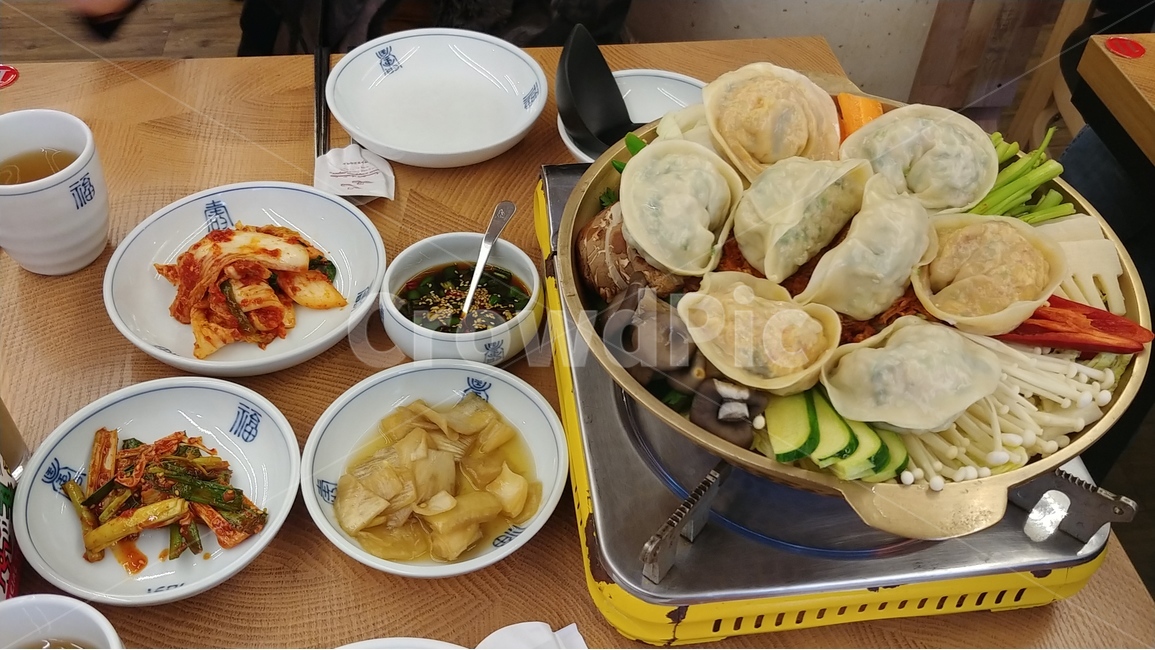 한국음식,만두전골,만두,식당,음식,재료,요리,다양한,음식,식재료,요리,food,cook,meal,dishes,food reserves,한식,한국음식,한국요리,korean food,korean dishes,korean meal,korean cook