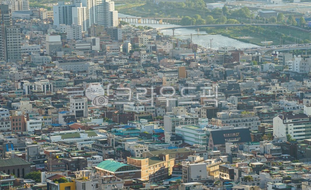 한국도시,빌딩,경치,풍경,landscape,하늘,sky,architecture,건축물,department,타워,tower,downtown,도심,어반,highrise,고층건물,사무실건물,officebuilding,outdoors,옥외,시티,도시,metropolis,중심지,building,건물,urban,서울,city,town