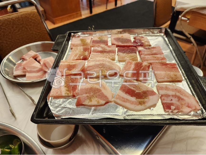 냉삼, 냉동삼겹살, 삼겹살, 회식, 저녁, 사진,이미지,일러스트,캘리그라피 - 고션작가