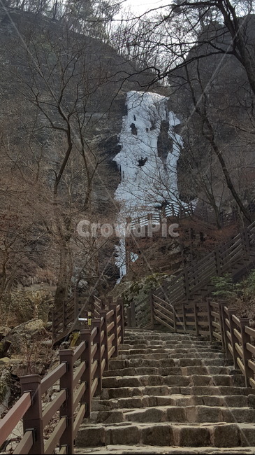 구곡폭포,폭포,겨울폭포,겨울,얼음,계단,산,겨울,계절,winter,season