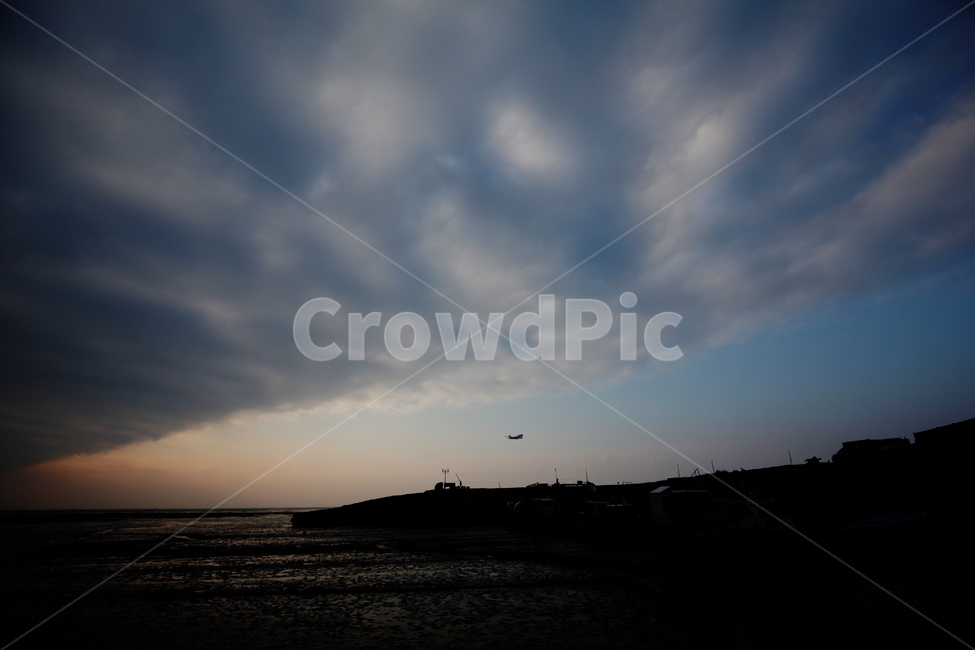 구름,비행기,바다,하늘,갯벌,부두,자연,자연,풍경,nature,landscape,outdoors,옥외,sky