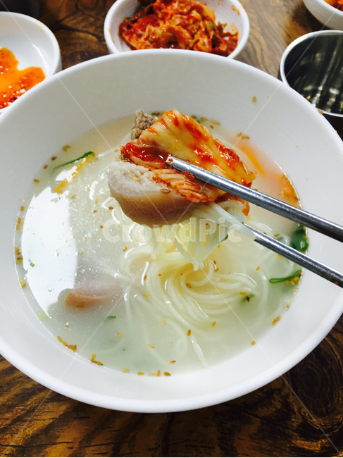 식품,식사,음식,요리,국수,고기국수