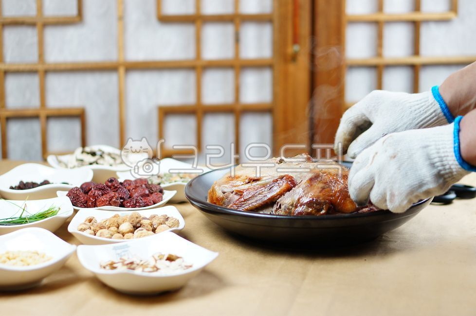 훈제오리요리,훈제오리고기,황토오리구이,훈제,황토진흙구이,훈제구이,오리훈제,훈제오리,오리,오리고기,한식,한방오리구이,한방오리요리,오리진흙구이,건강식,영양식,초복,중복,말복,오리통구이,초복음식,중복음식,말복음식,복날,복날음식,음식,식사,food,plate,meal,한국음식,koreanfood,음식,식재료,요리,food,cook,meal,dishes,food reserves