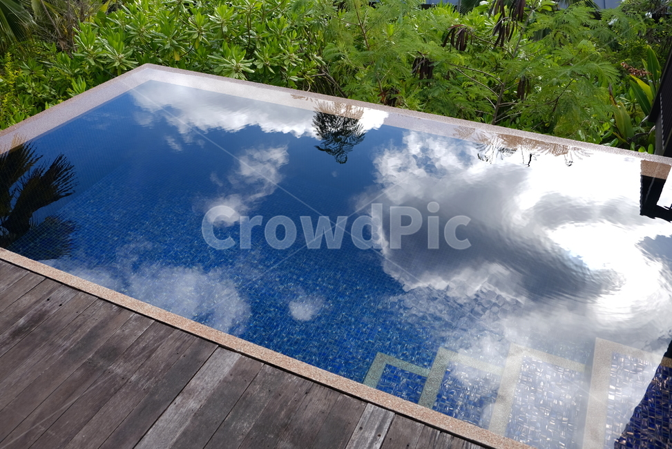 수영장,반영,호텔수영장,pool,swimmingpool,reflection,하늘,구름,리조트,resort