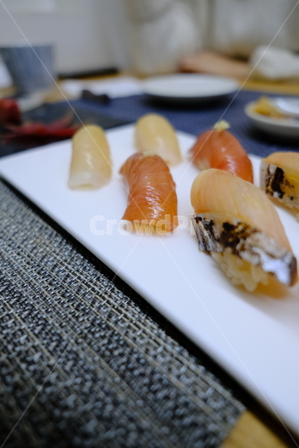 스시,초밥,식사,요리,광어초밥,참치초밥,삼치초밥,음식,식재료,요리,food,cook,meal,dishes,food reserves,일식,일본음식,일본요리,Japanese food,Japanese dishes,Japanese meal,Japanese cook