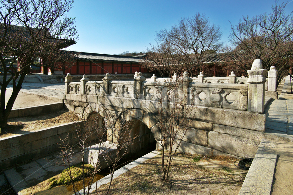 옥천교,보물제386호,창경궁,돌다리,옥류천,석교,한국전통,한국문화,korean traditional,korean culture,랜드마크,landmark,tourist attraction,한국랜드마크,한국관광지,한국명소,korea landmark,korea tourist attraction