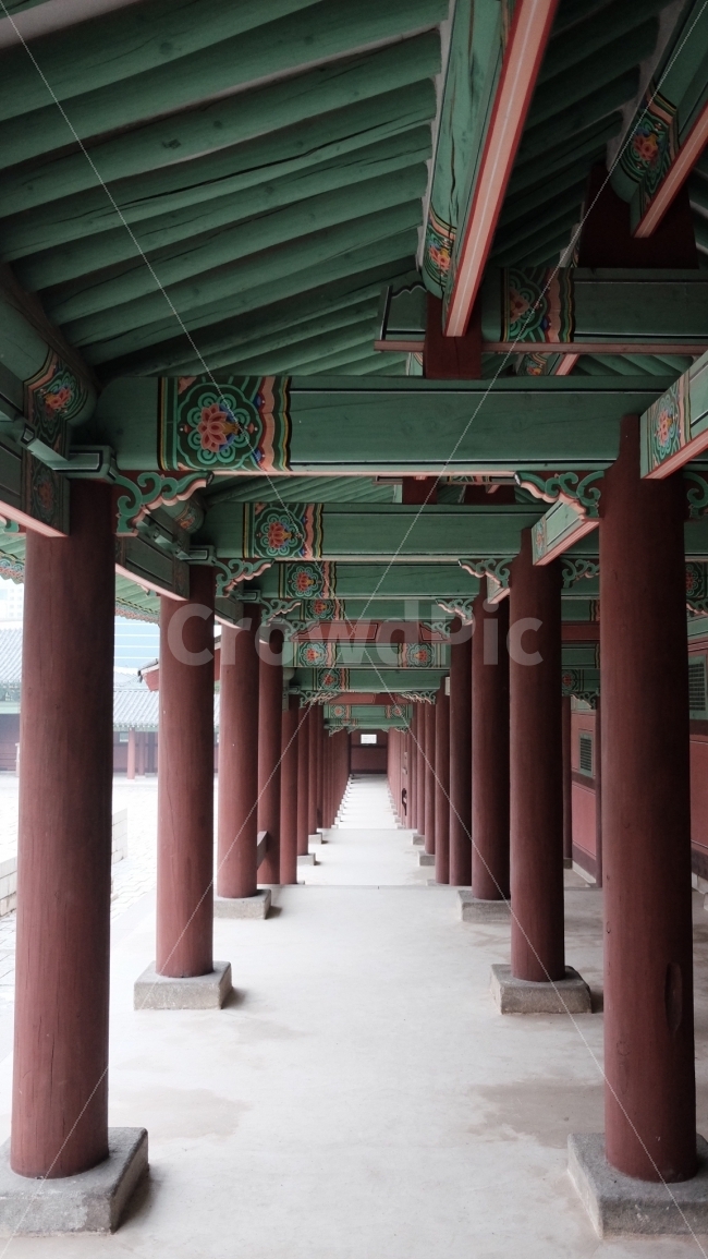 경희궁,궁,궁궐,주말,고즈넉한,서울,종로구,한국전통,한국문화,korean traditional,korean culture,랜드마크,landmark,tourist attraction,한국랜드마크,한국관광지,한국명소,korea landmark,korea tourist attraction,건축물,건물외관,exterior,building,structure,architecture,construction
