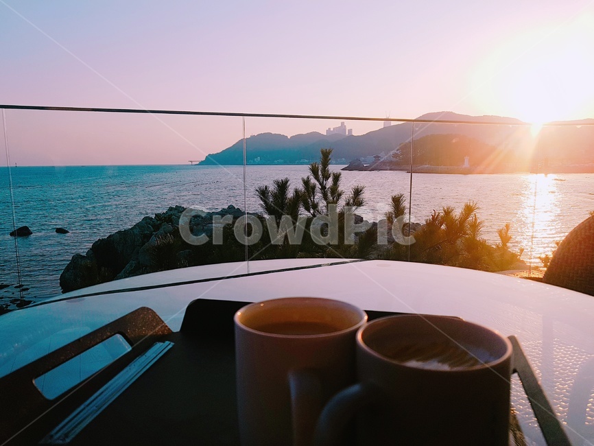노을,바다,겨울바다,하늘,풍경,따뜻함,여유로움,색감,커피,카페,coffee,cafe
