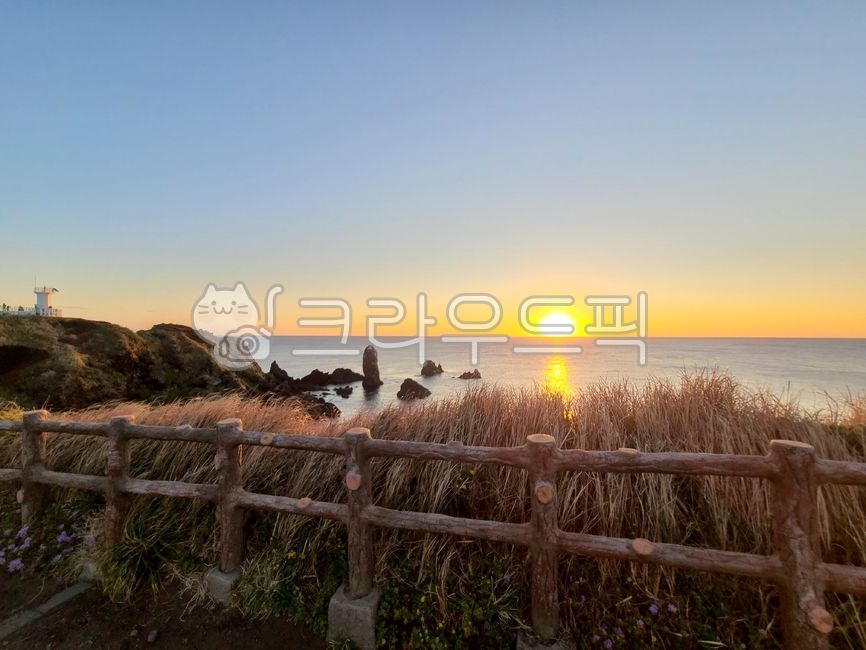 해돋이,해안가,자연,바다,바다배경,해돋이배경