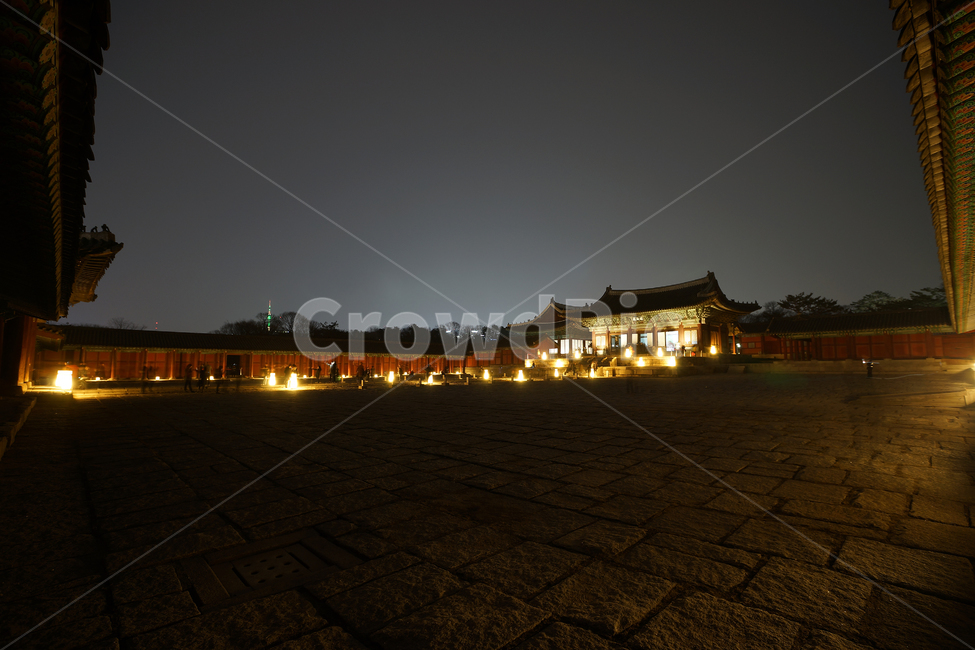 창경궁,고궁,야경,창경궁야경,장노출,야경,밤,풍경,nightscape,night,landscape,한국전통,한국문화,korean traditional,korean culture,랜드마크,landmark,tourist attraction,한국랜드마크,한국관광지,한국명소,korea landmark,korea tourist attraction,건축물,건물외관,exterior,building,structure,architecture,construction,walkway,보도,path,통로,flagstone,판석,건물