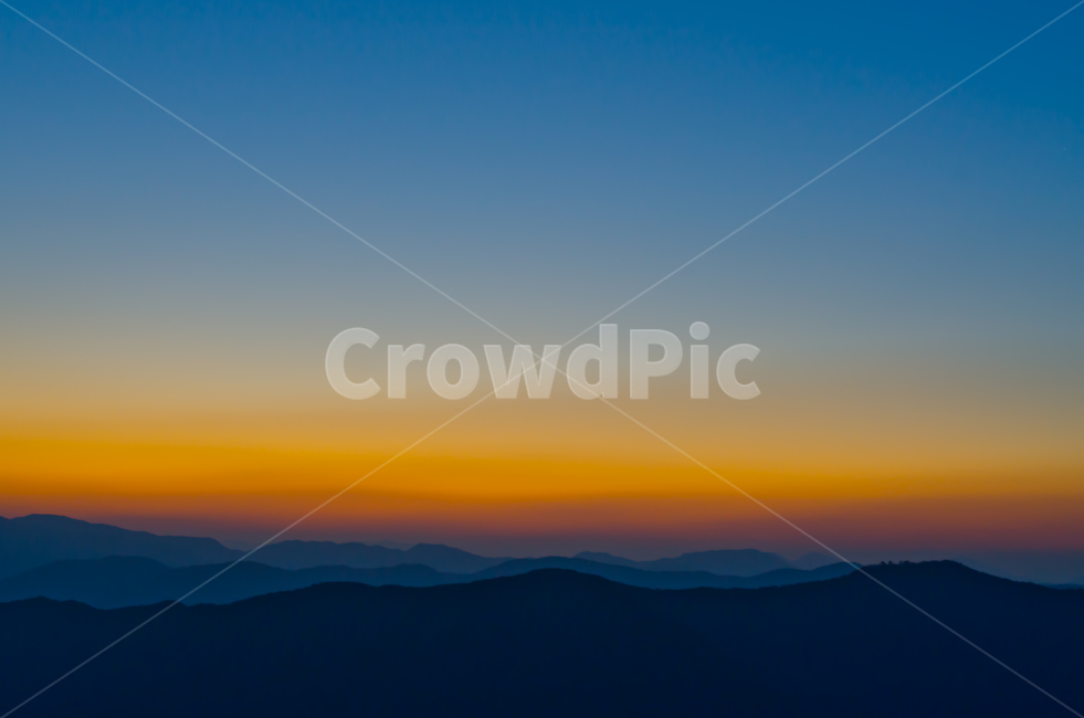 일몰,산,황혼,그라데이션,저녘,땅거미,sunset,nightfall,mountain,sun,gradation,배경화면,background