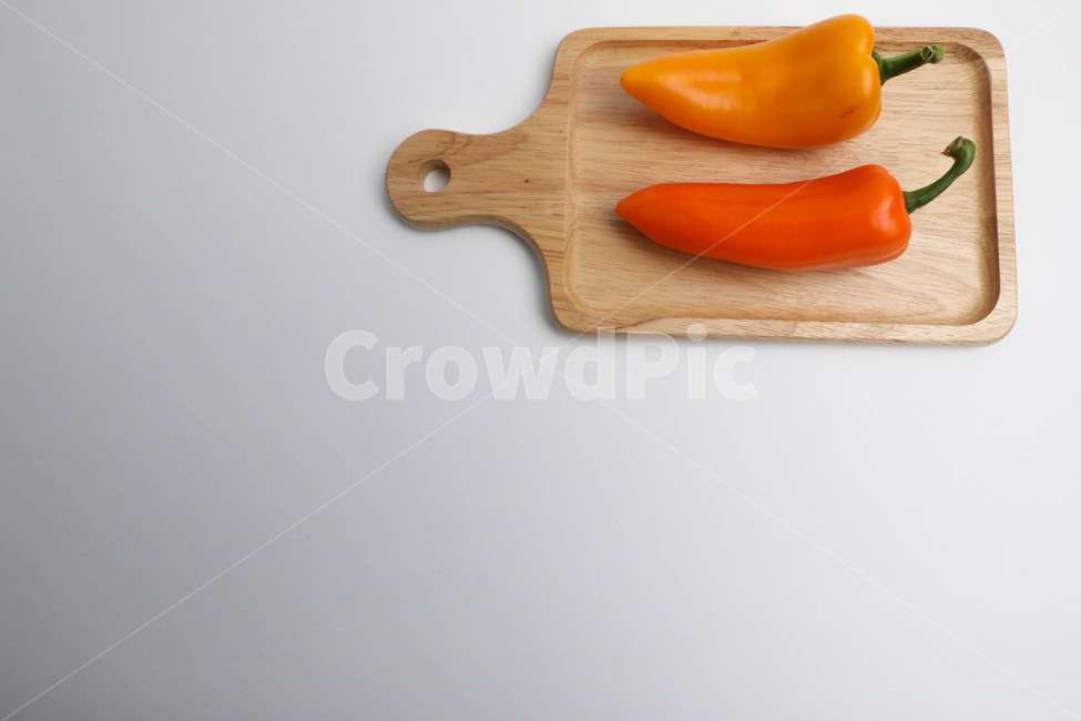 도마,나무도마,파프리카,노랑,주황,음식,식재료,요리,food,cook,meal,dishes,food reserves,채소,야채,vegetables
