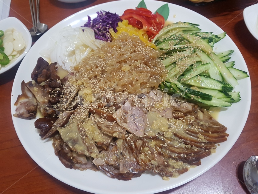 food,dish,요리,음식,meal,식사,족발,냉채족발