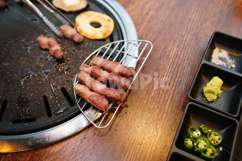 고기,육류,육식,돼지,흑돼지,불판,음식,푸드,food,구이,식사,술안주,안주거리,한식,korean,음식,식재료,요리,food,cook,meal,dishes,food reserves,육류,고기,meat