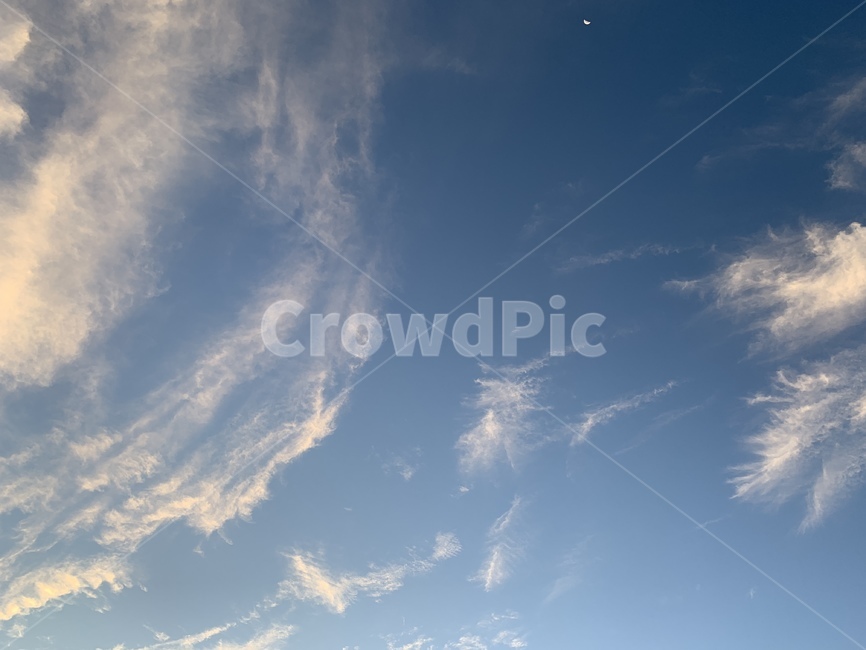 실구름,하늘,구름,자연,예쁜구름,자연,풍경,nature,landscape,outdoors,옥외,sky,azure sky,푸른 하늘